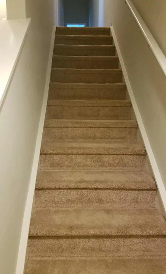 215 Bennett Ln - Photo 6 of 10