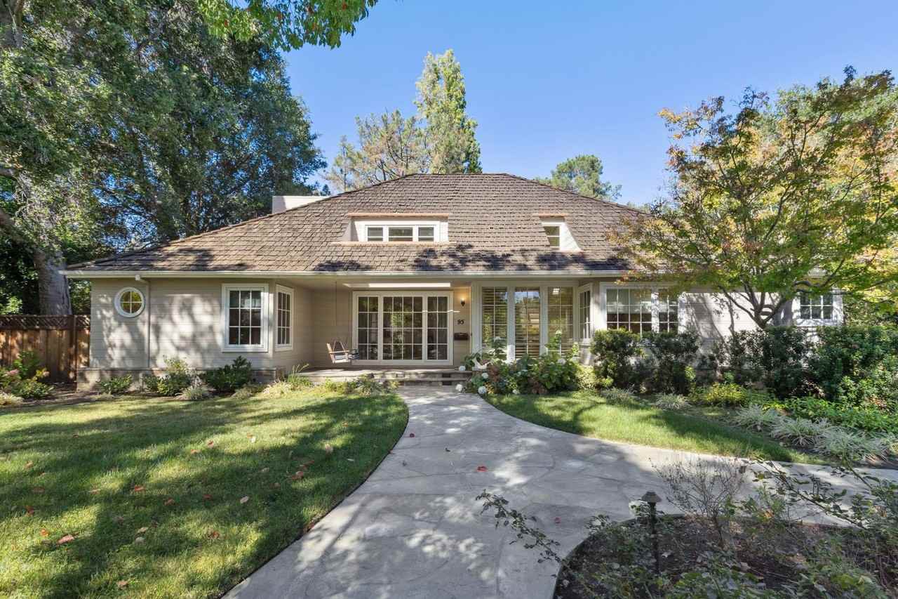 95 Wilburn Ave - Photo 4 of 50