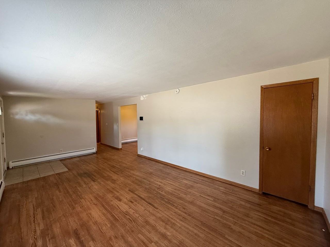 5396 S Lakeview St - Photo 3 of 30