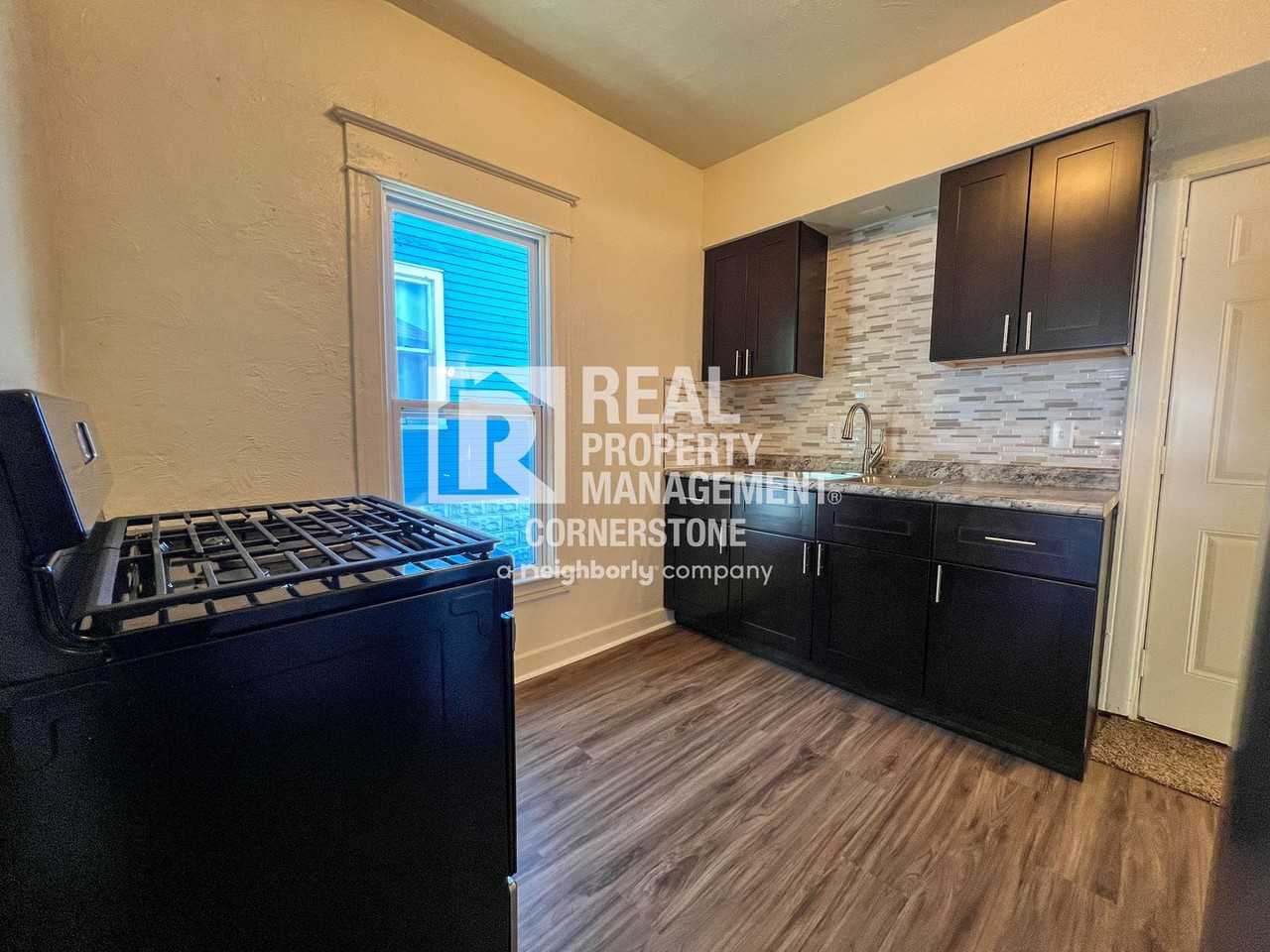 1210 E Main St - Photo 3 of 17