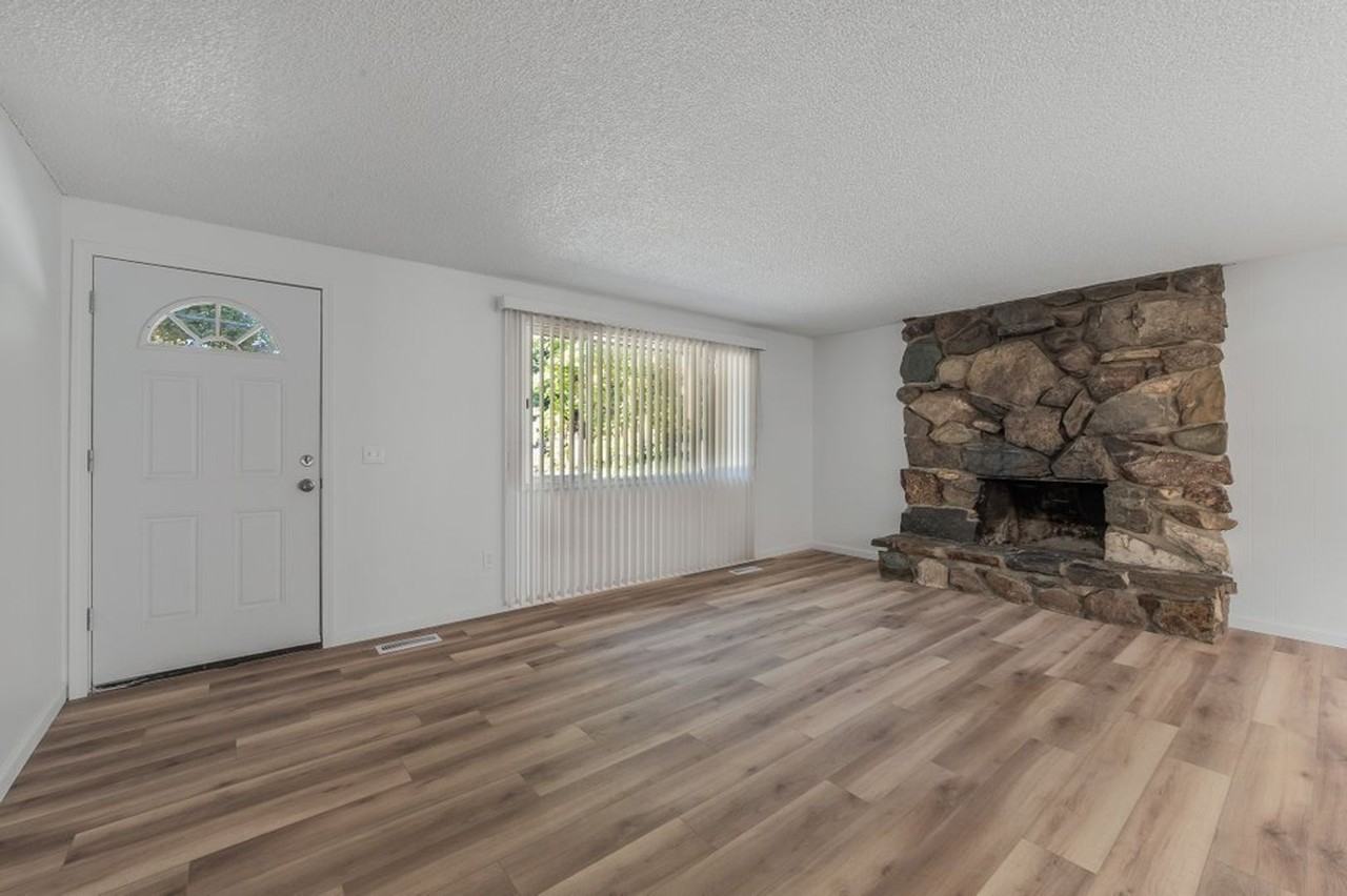 924 West Emma Avenue - Photo 2 of 21