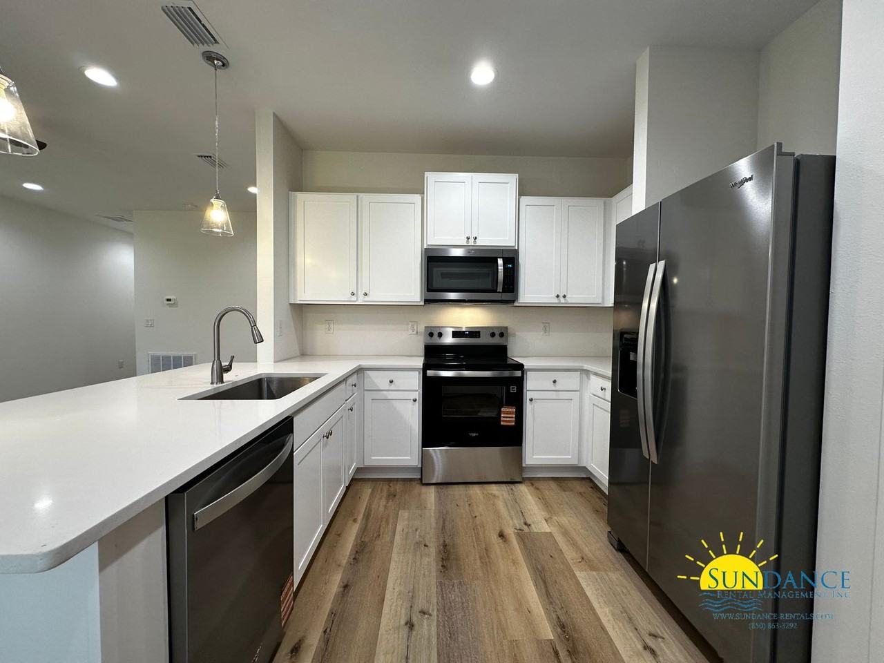 787 Navy St #A - Photo 4 of 16