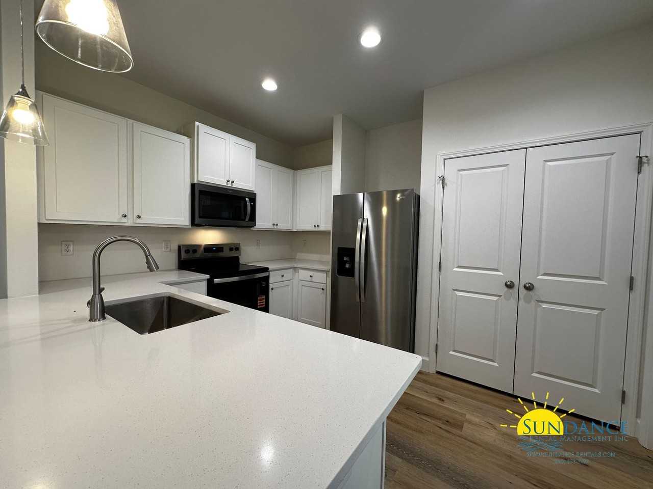 787 Navy St #A - Photo 5 of 16