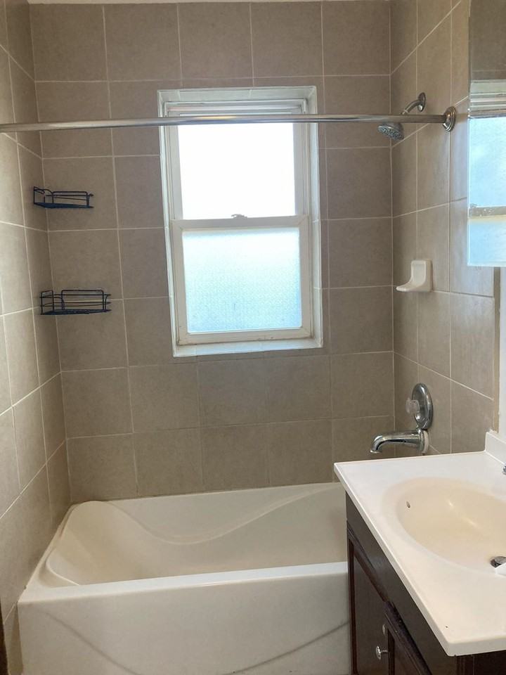 305 Herkimer Street - Photo 4 of 13