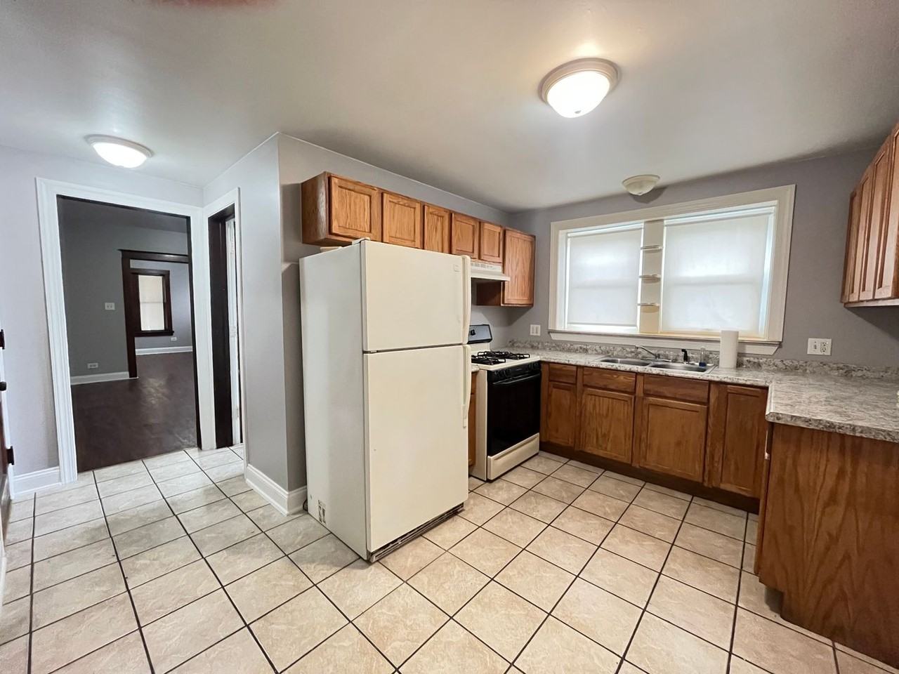 305 Herkimer Street - Photo 6 of 13