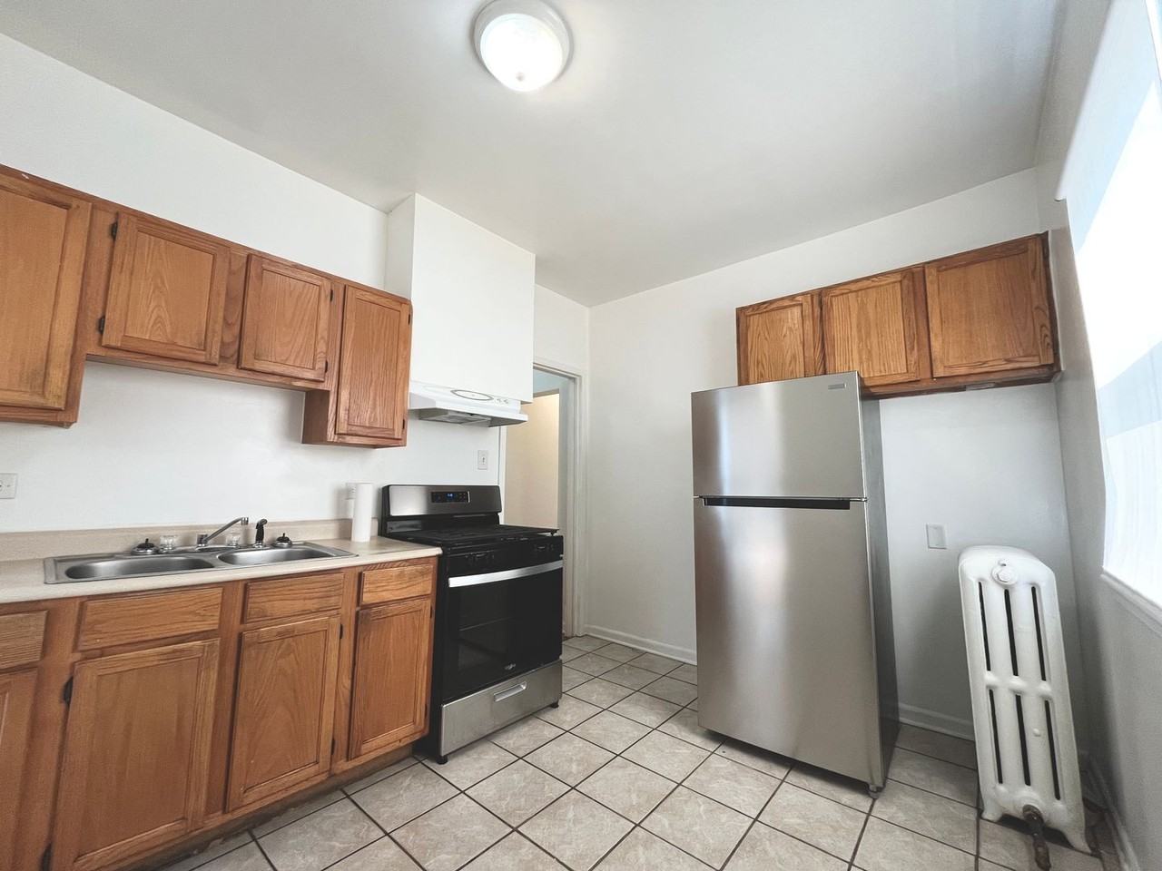 307 Herkimer St - Photo 2 of 12