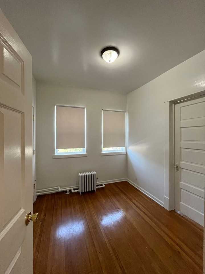 307 Herkimer St - Photo 3 of 12