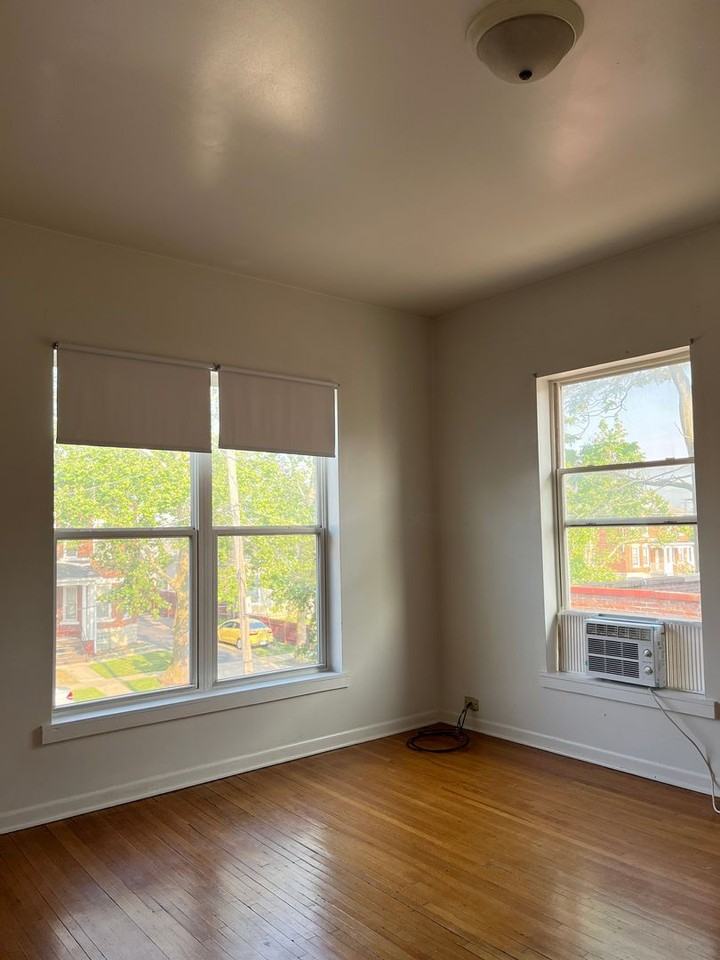 307 Herkimer St - Photo 4 of 12