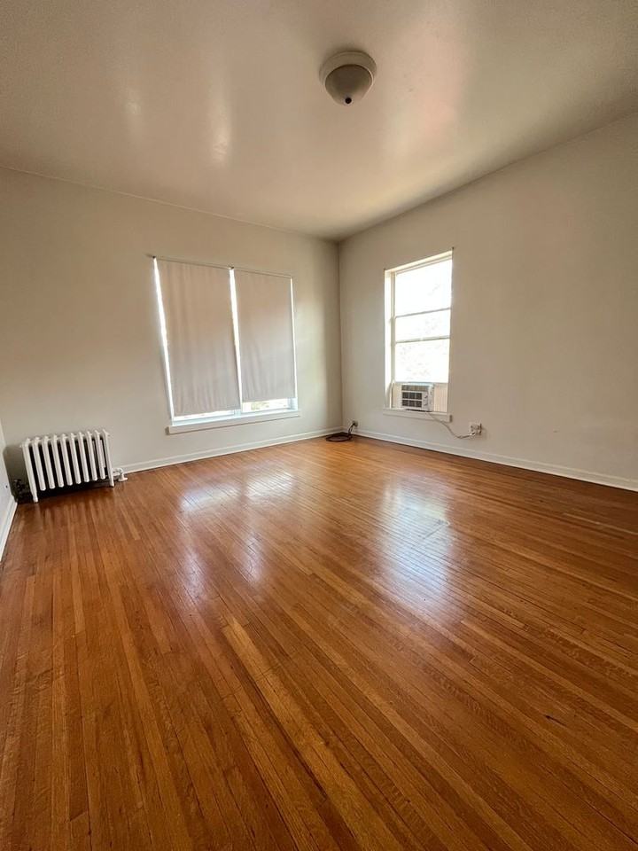 307 Herkimer St - Photo 5 of 12