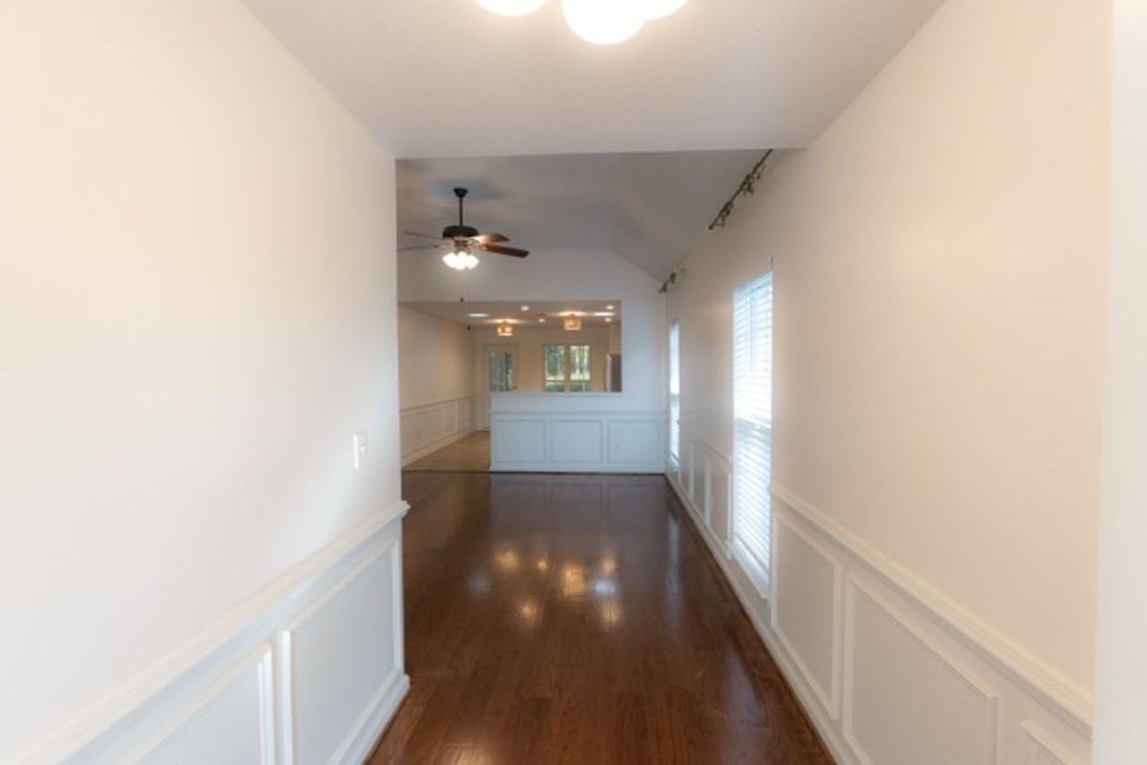 2049 Dundee Way - Photo 3 of 22