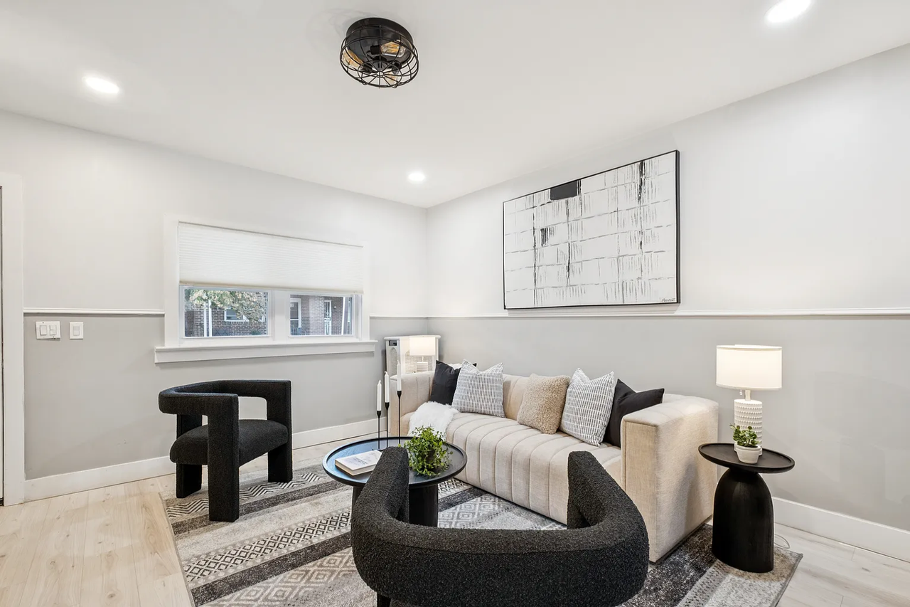 1543 S Corlies St - Photo 3 of 27