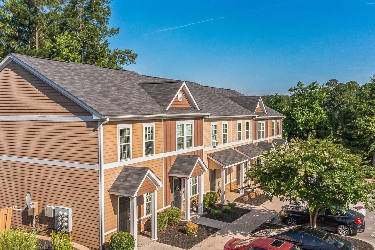 201 Adderman Dr - Photo 4 of 34