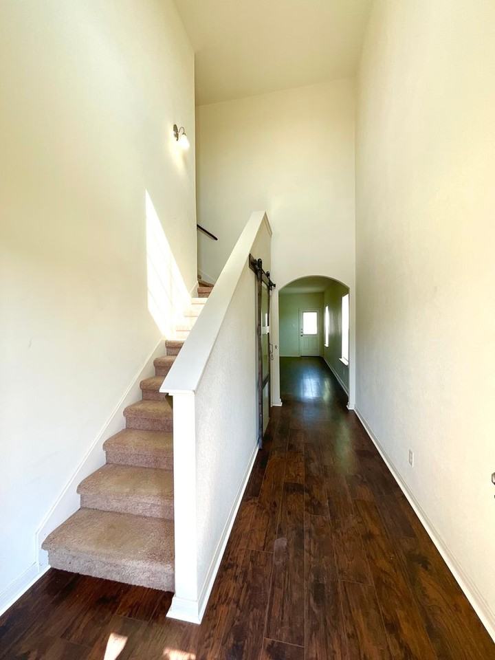 4004 Northhaven Trail - Photo 3 of 50