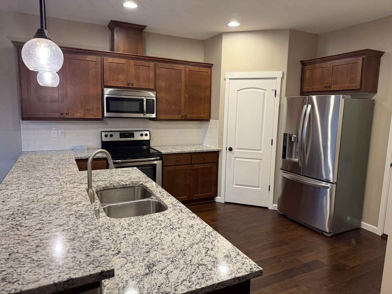 2609 Ne 131st Ave - Photo 4 of 30