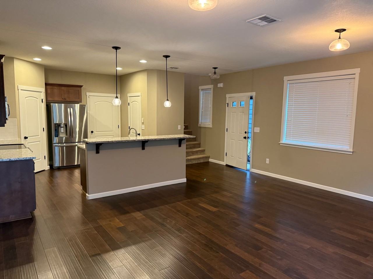 2609 Ne 131st Ave - Photo 5 of 30