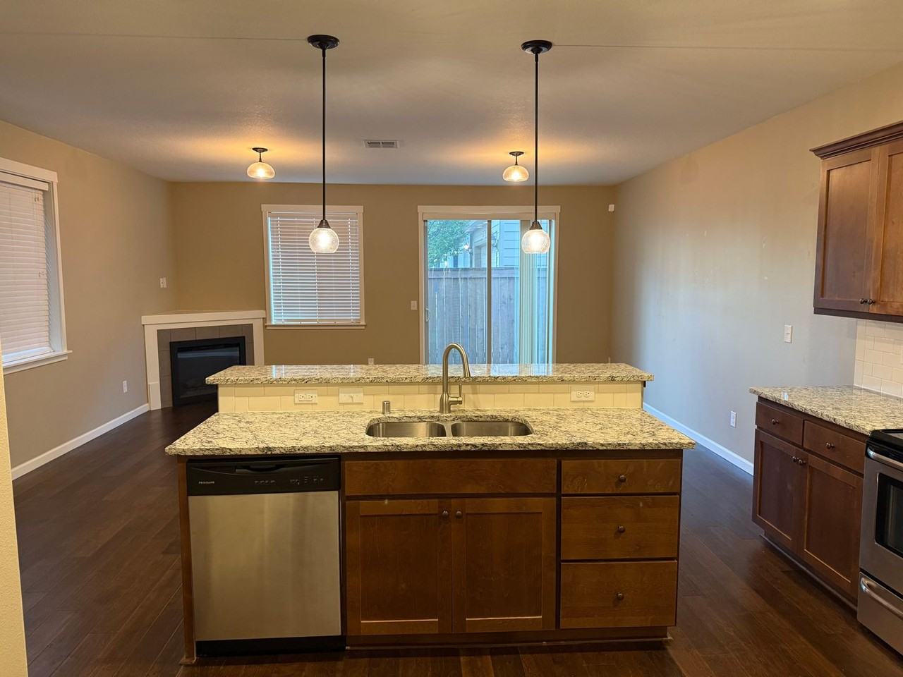 2609 Ne 131st Ave - Photo 6 of 30