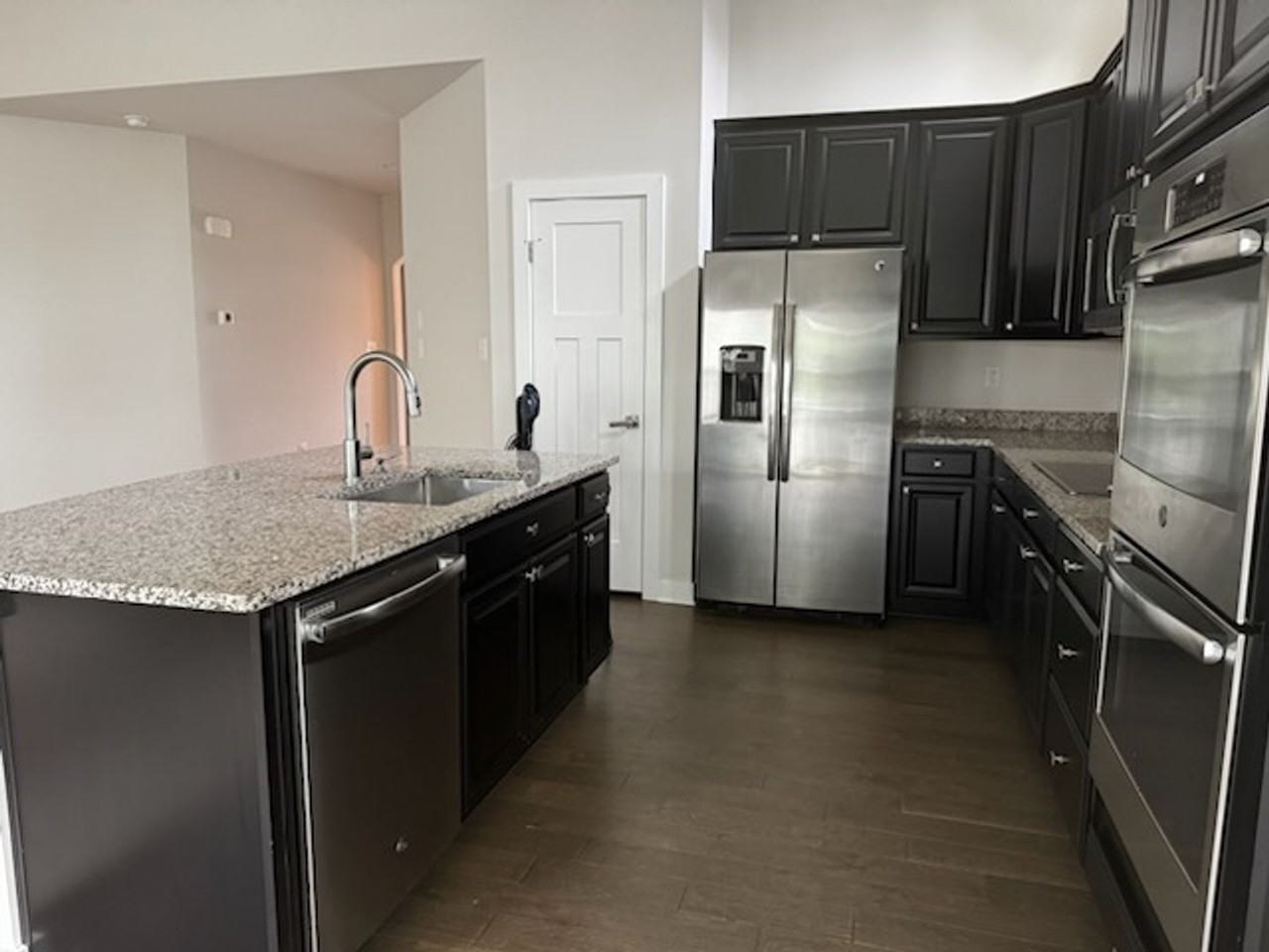 18728 Crimson Rd - Photo 3 of 8