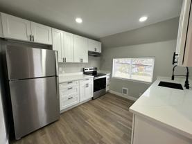 3202 Grand- 5 Unit - Photo 1 of 1