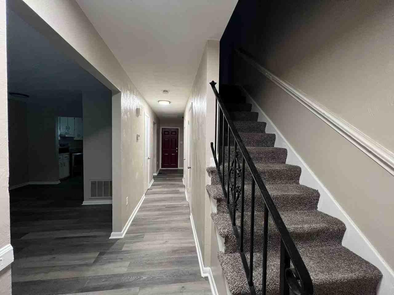 255B Union St - Photo 3 of 12