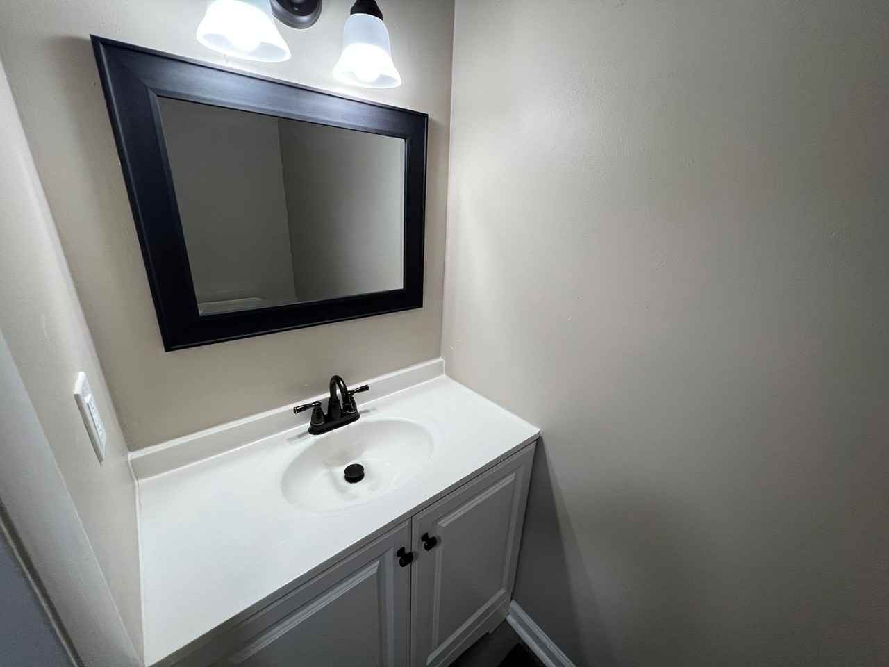 255B Union St - Photo 6 of 12