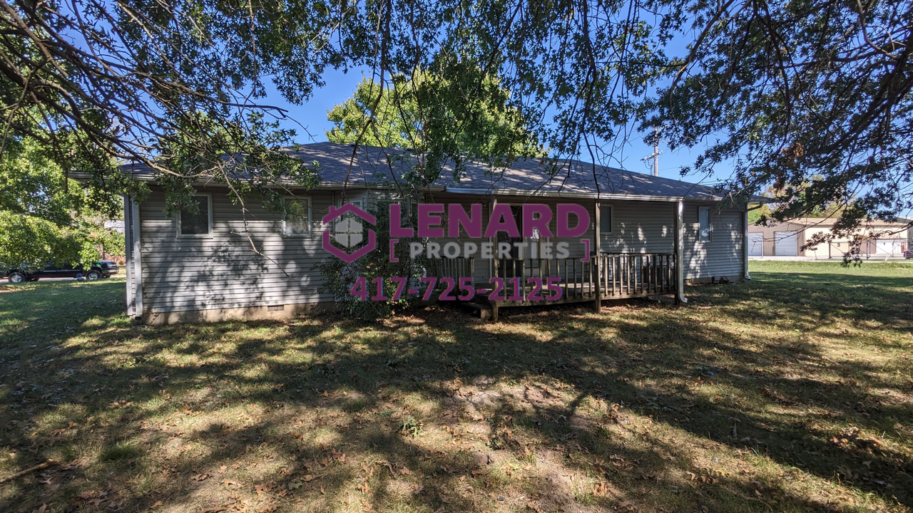 2206 East Bannister Road - Photo 2 of 15