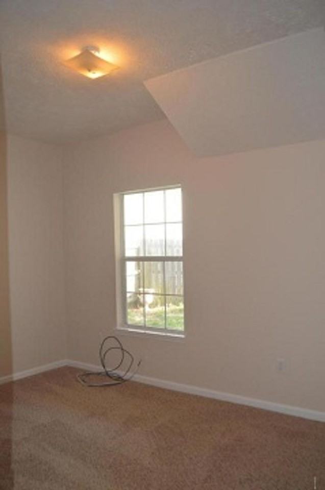 5200 Joshua Ln - Photo 6 of 12