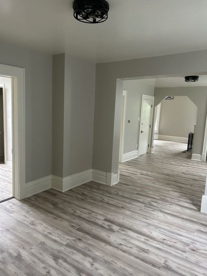 1675 N Marshall St - Photo 4 of 18