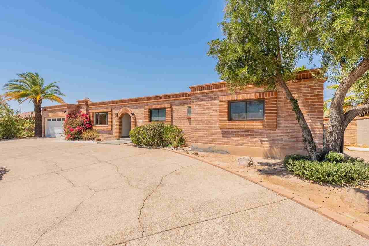 3615 E Calle Alarcon - Photo 2 of 50