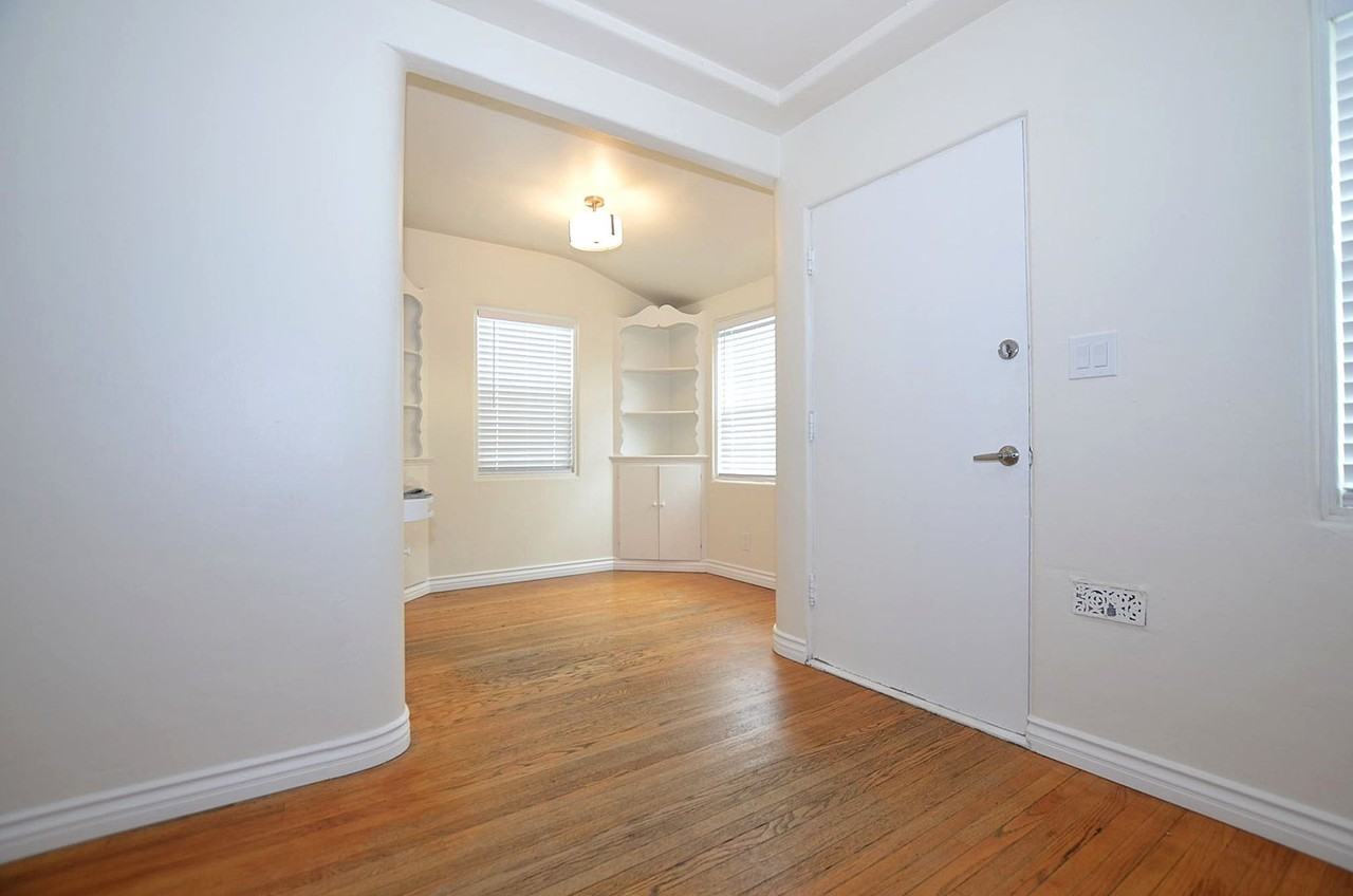 372 I Ave - Photo 4 of 16