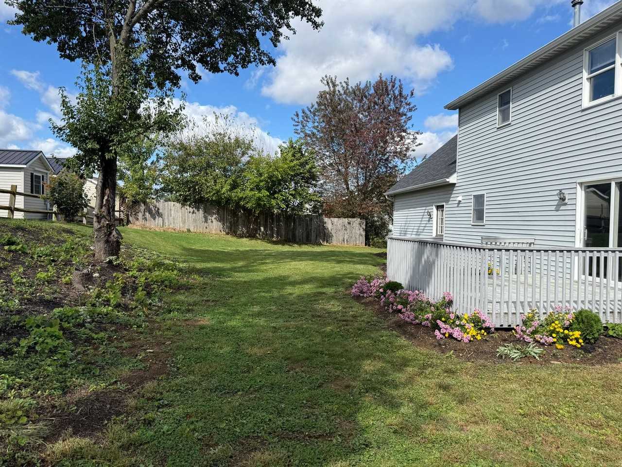 1560 Buttercup Dr - Photo 6 of 32