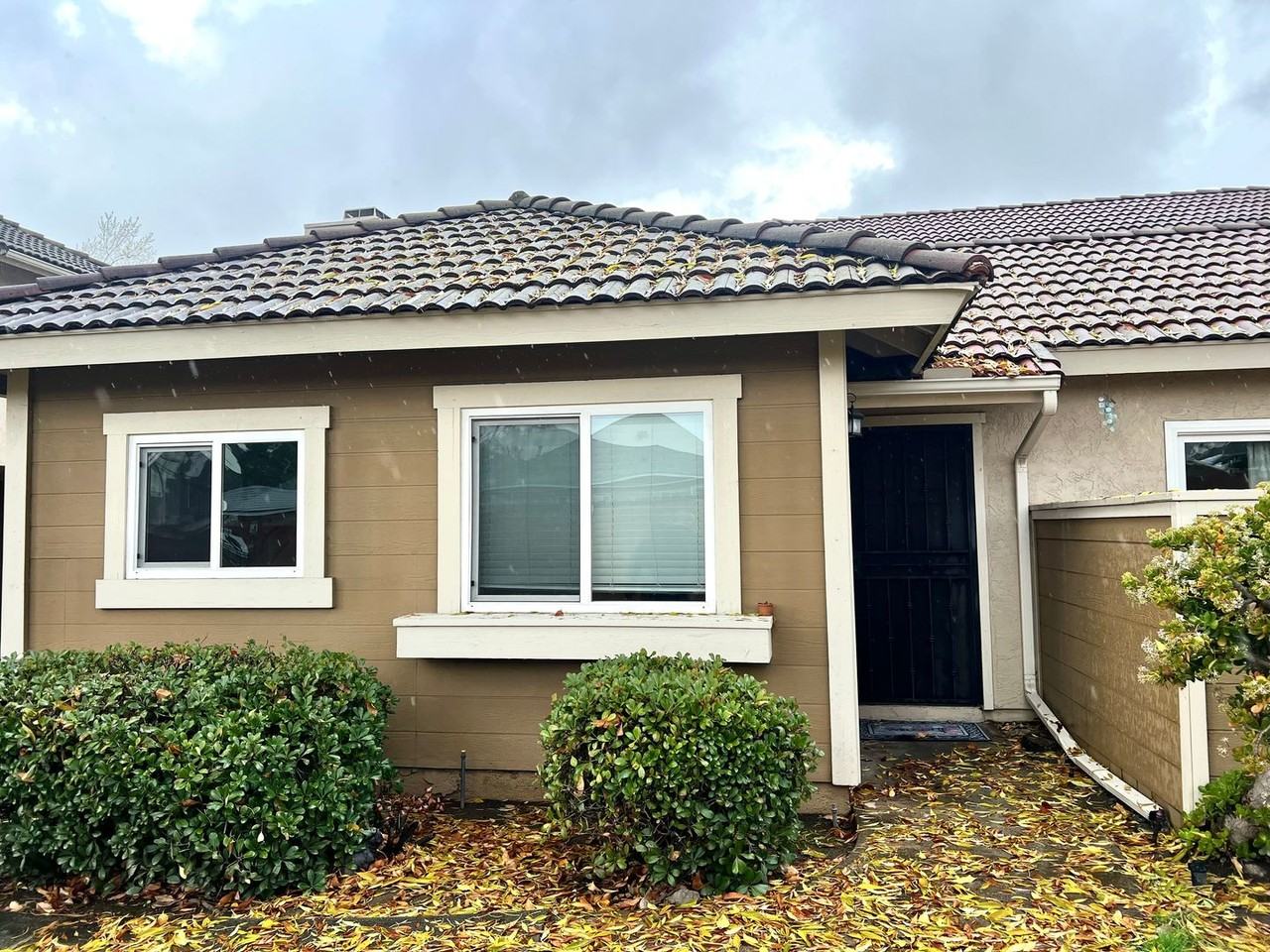 10713 Lisa Meadows Dr #D - Photo 2 of 21