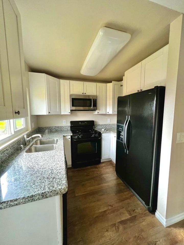 10713 Lisa Meadows Dr #D - Photo 7 of 21