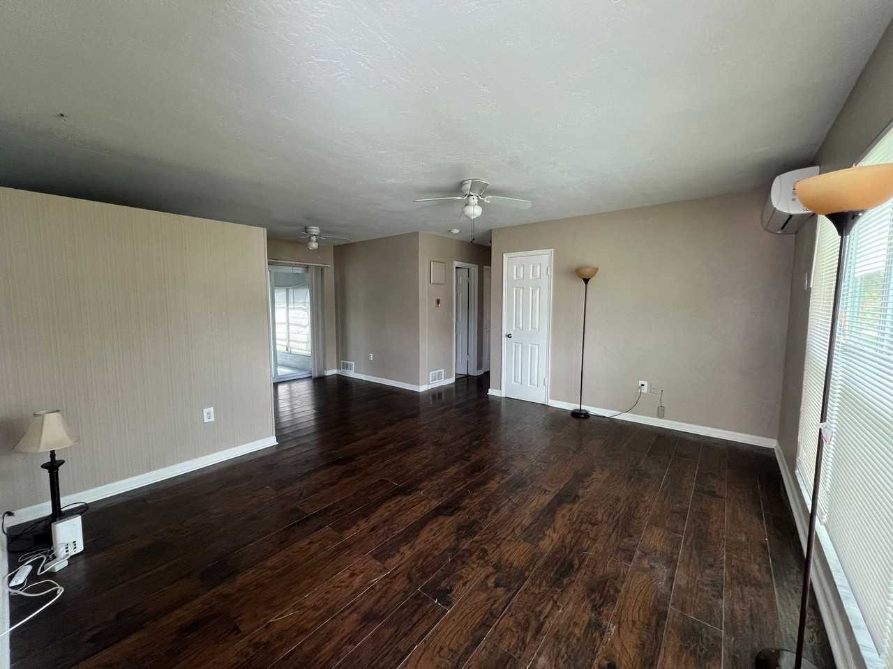 2520 Elkcam Boulevard - Photo 4 of 17