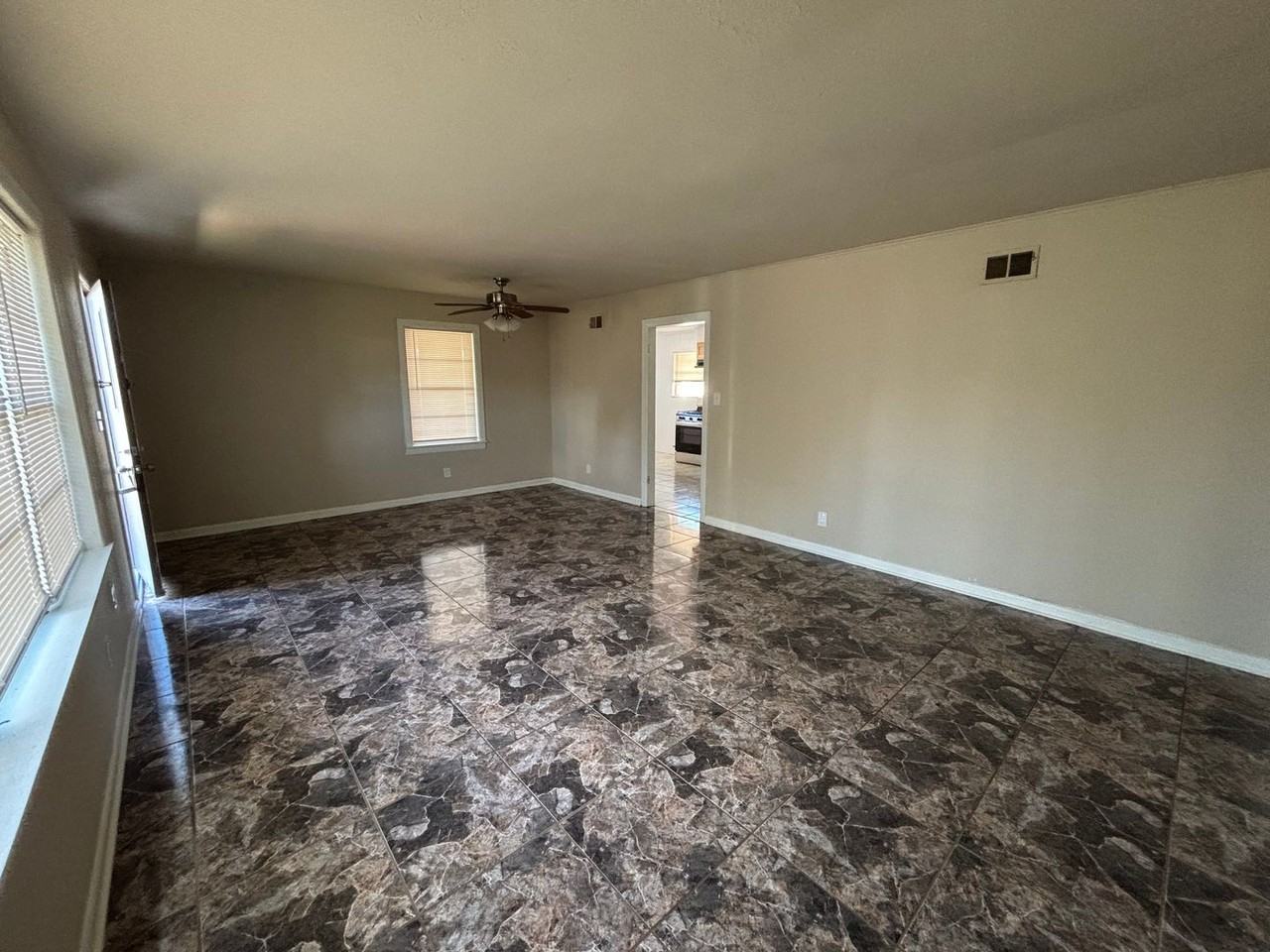 1210 Caroline Dr - Photo 2 of 13