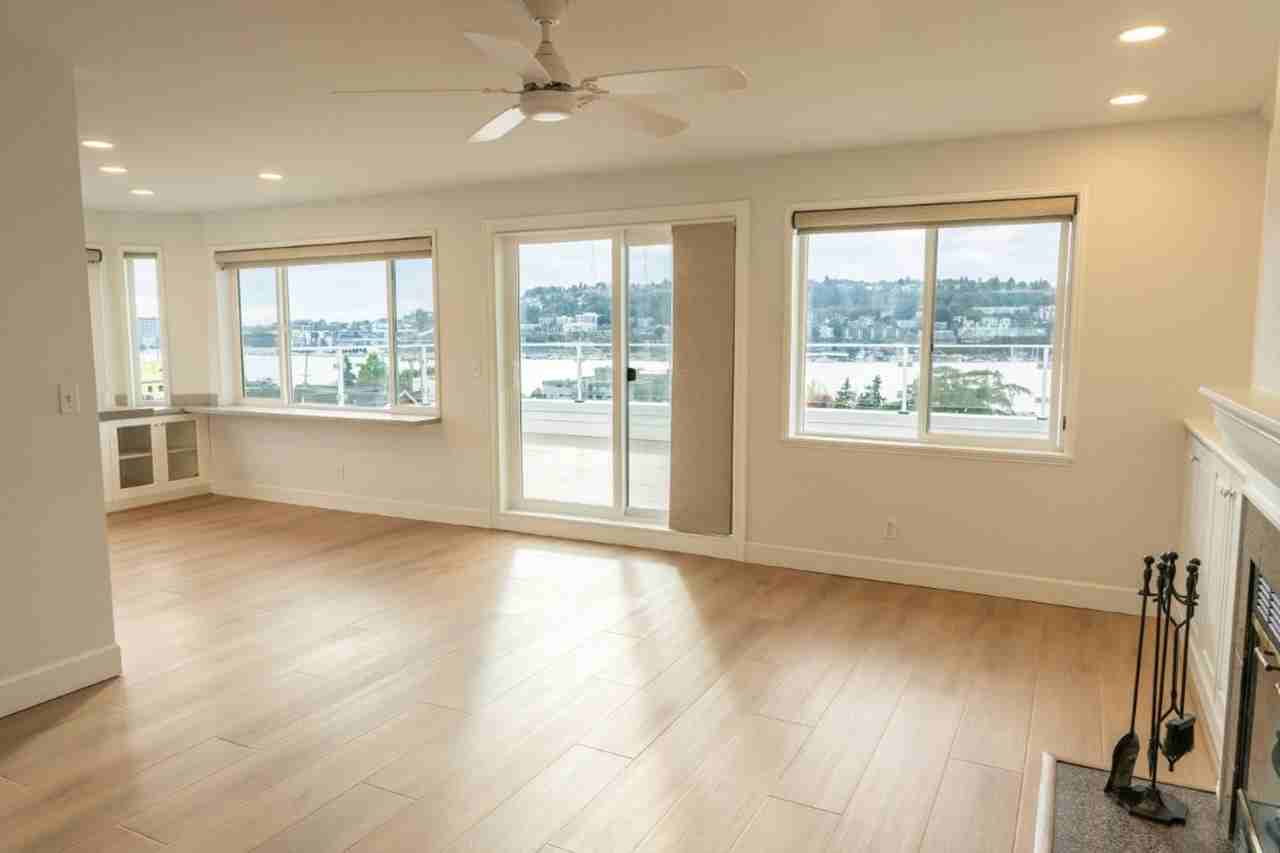 2354 Yale Ave E #401 - Photo 3 of 27