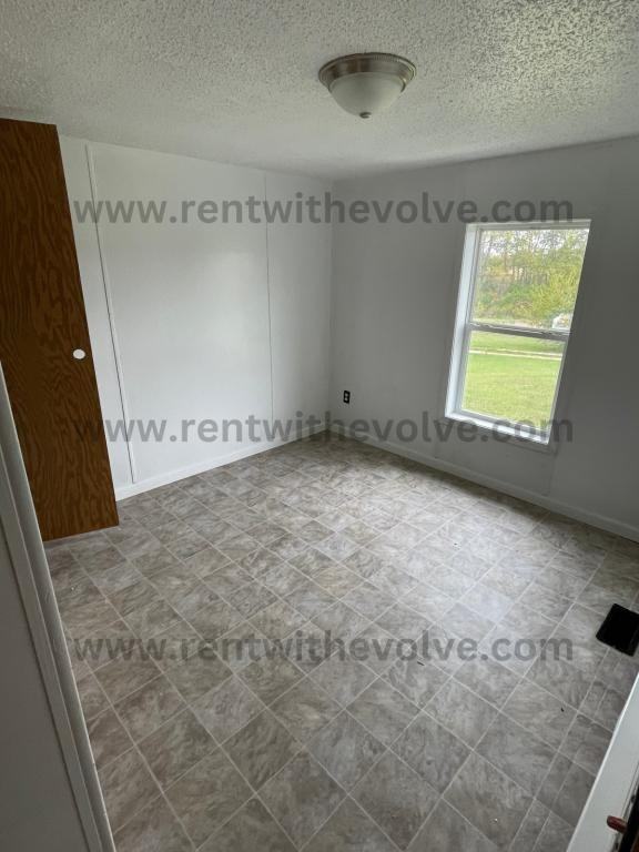 1392 N 200 W ##In - Photo 3 of 14
