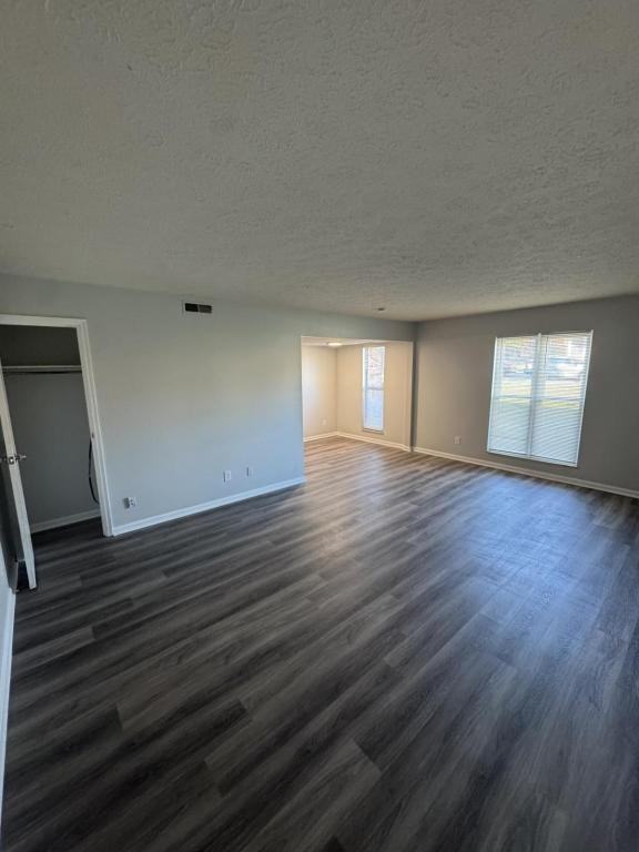 8380 Cottonwood Drive - Photo 3 of 9