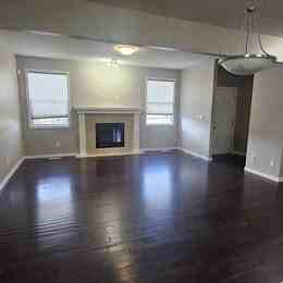 1432 72 Street Southwest - Photo 5 of 17