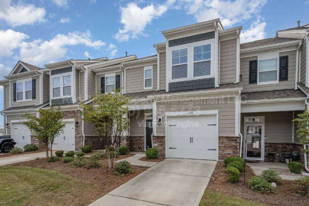 630 Cypress Glen Ln - Photo 3 of 10