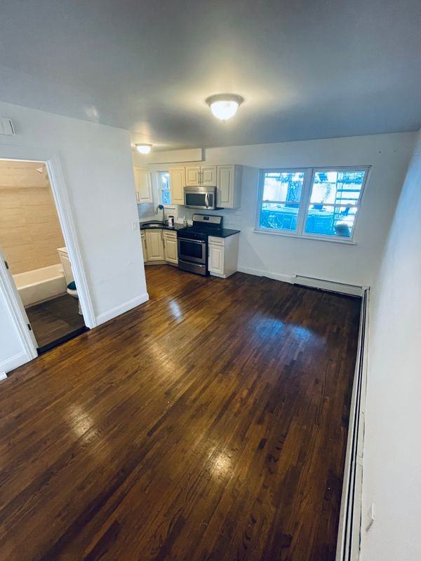 3952 De Reimer Ave ##1 - Photo 2 of 7