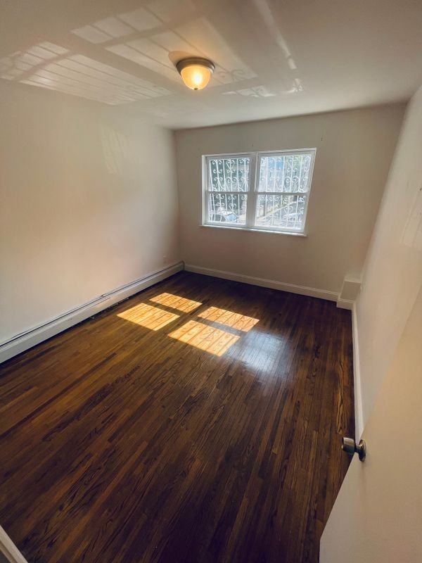 3952 De Reimer Ave ##1 - Photo 5 of 7