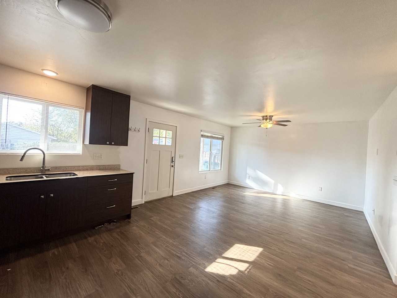 516 Southwest #514 - Photo 3 of 19