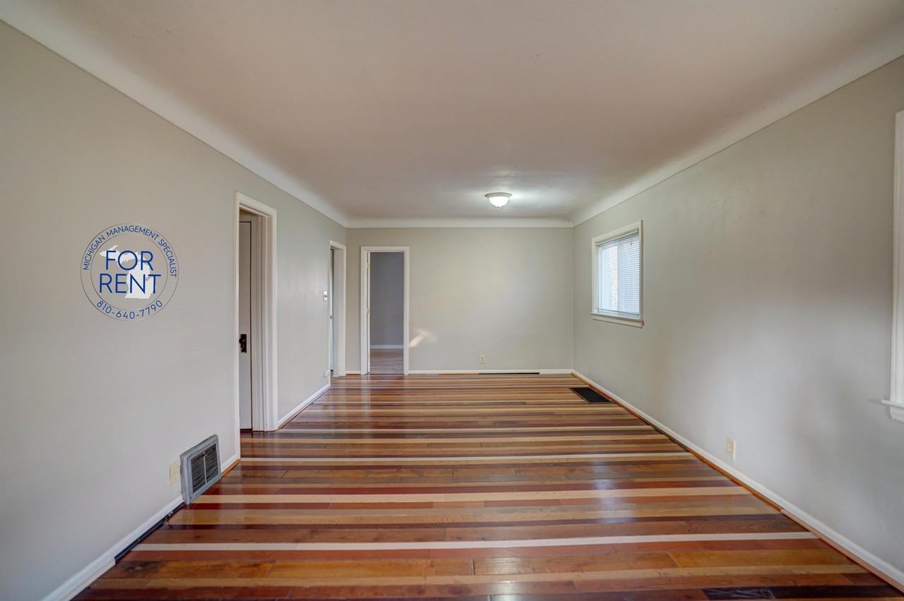 2720 Gibson St - Photo 2 of 24