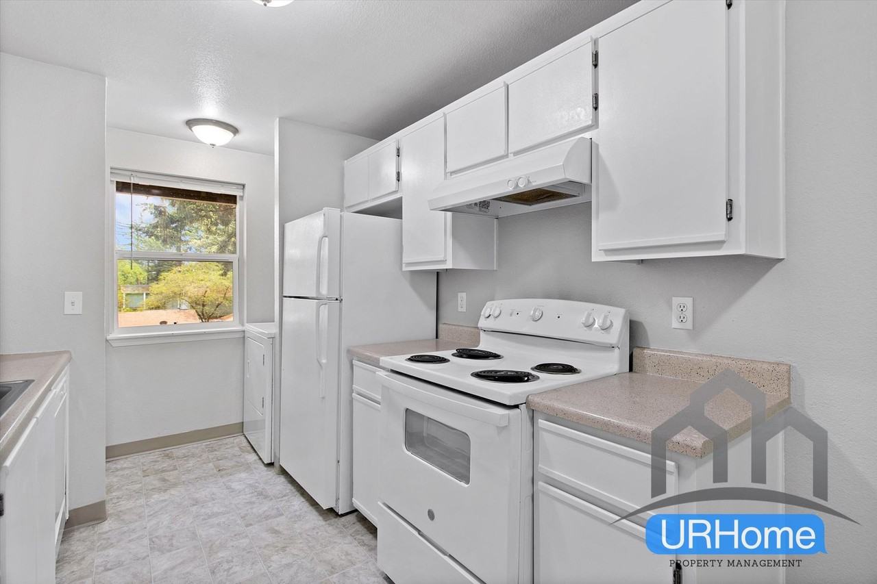 Stark Street Station 1 & 2 - Photo 2 of 18