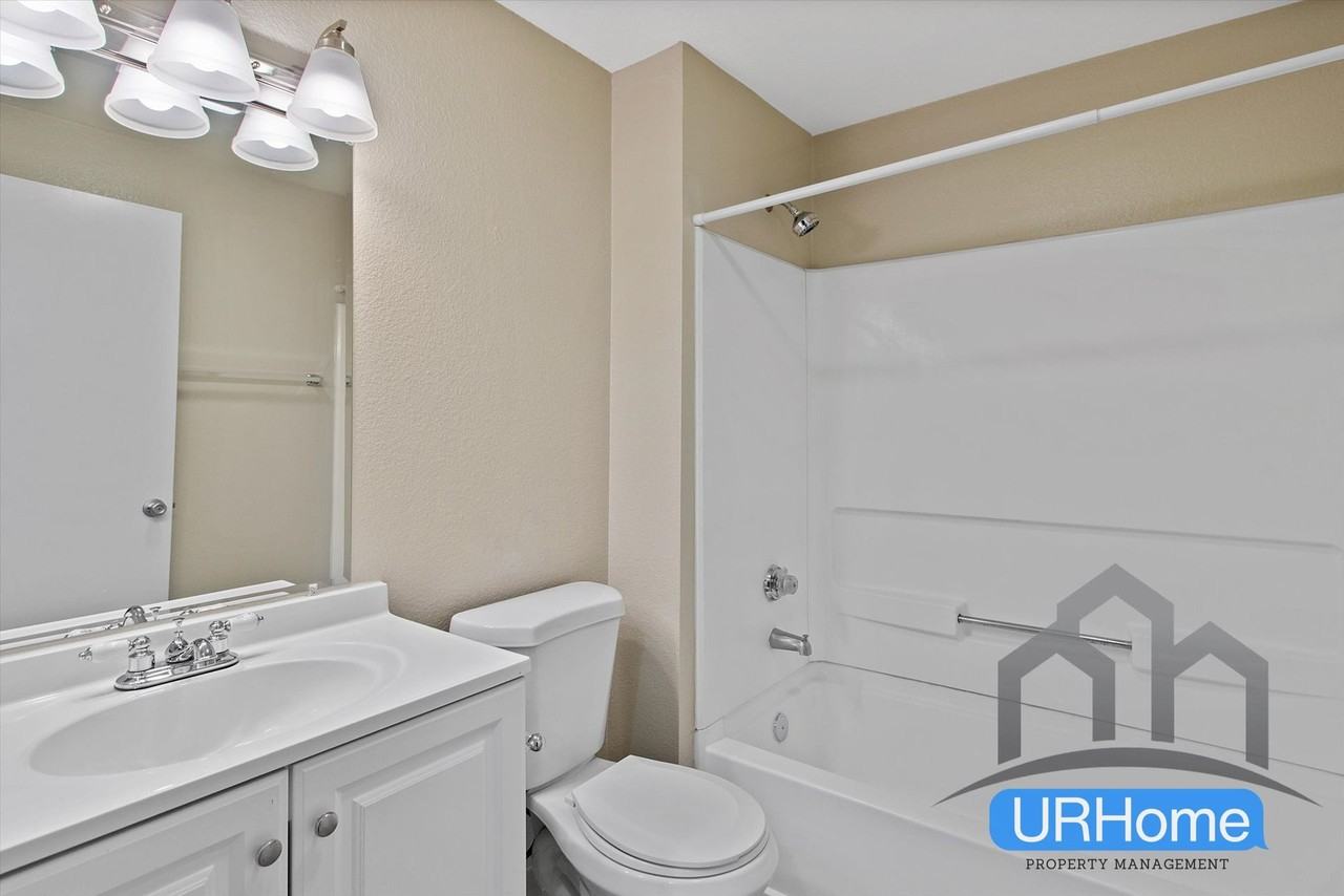 Stark Street Station 1 & 2 - Photo 6 of 18