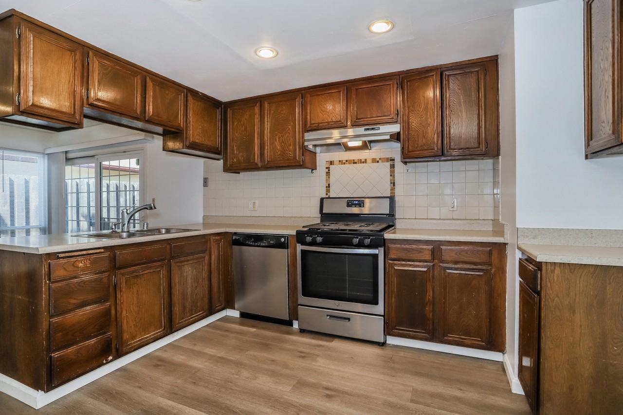 9463 Fort Worth Way - Photo 6 of 15