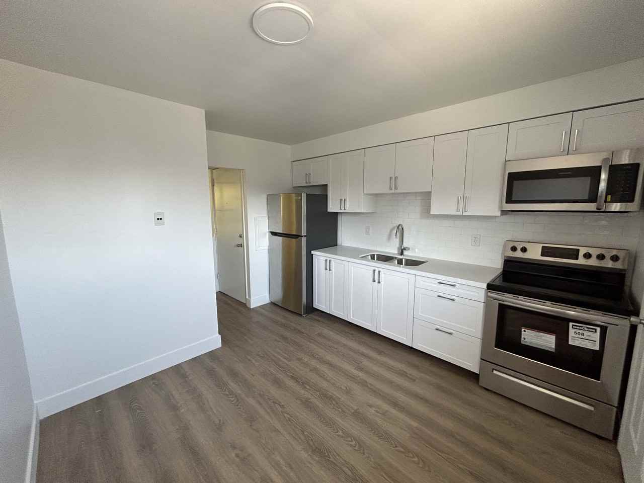 66 Willow Road - Photo 2 of 5