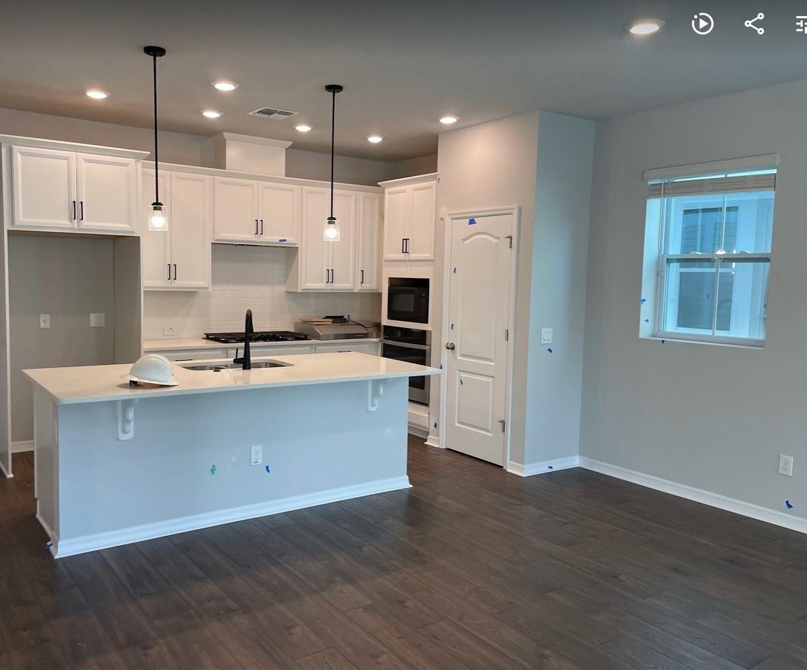 942 Auction Aly - Photo 5 of 5