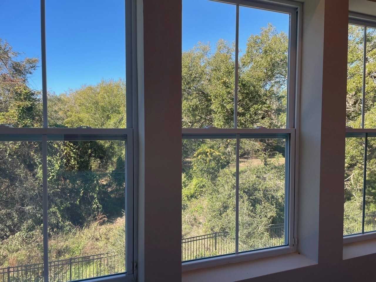 942 Auction Aly - Photo 2 of 5