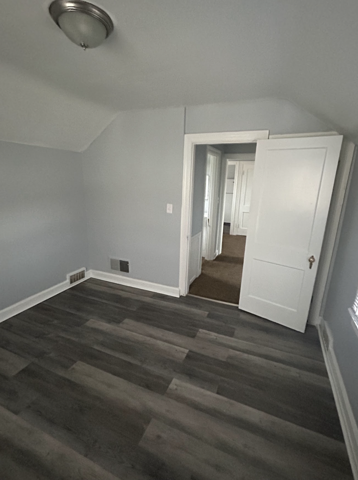 2319 Tytus Ave #2 - Photo 2 of 20